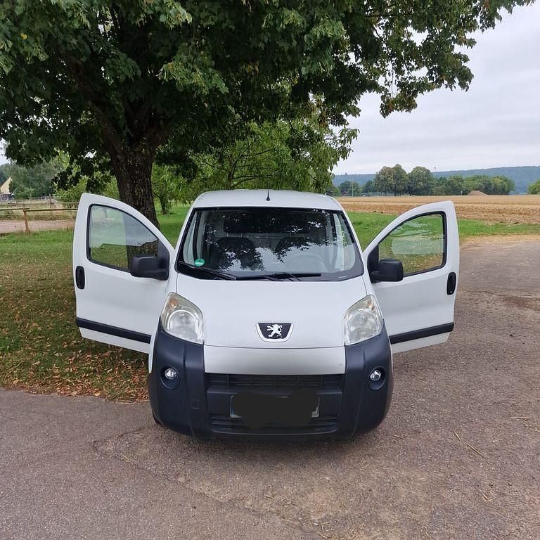 Weiß Gebraucht 2009 Peugeot Bipper Van / Kleinbus | 4.500 € (Fairer Preis) - Bild 1/4