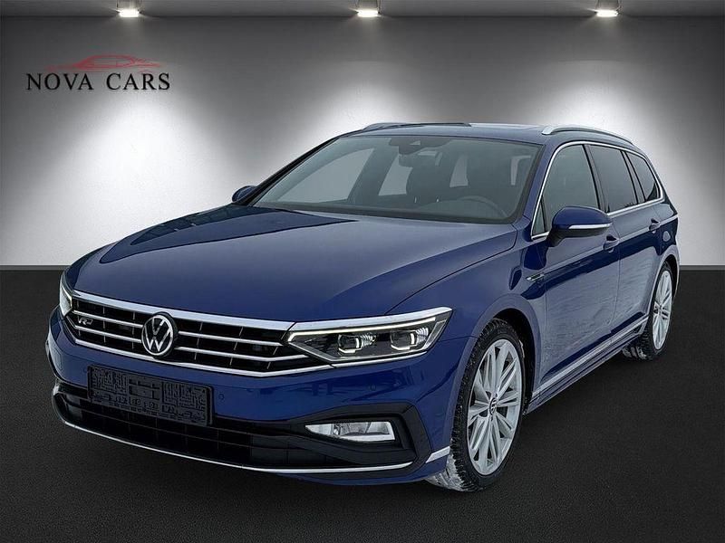 Blau Gebraucht 2021 VW Passat Elegance Limousine | 26.490 € (Etwas zu teuer) - Bild 1/4