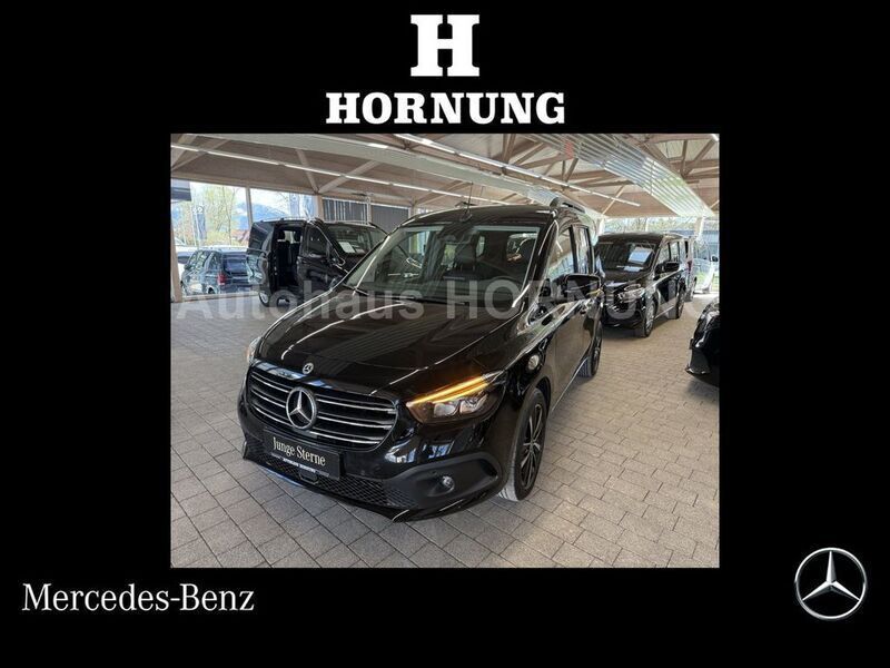 Loparitschwarz metallic Gebraucht 2023 Mercedes 180 Progressive Limousine | 27.900 € (Fairer Preis) - Bild 1/4