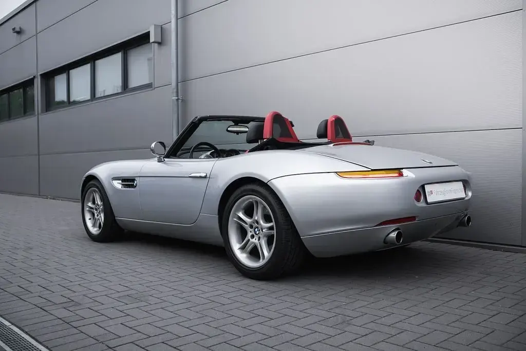 Gebraucht BMW Z8 Performance 400 PS (294 kW) 2001 Silber Cabrio