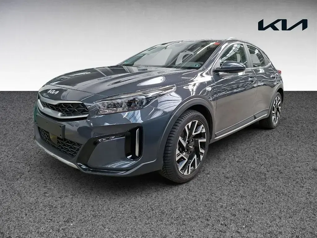 Gebraucht Kia XCeed Comfort 140 PS (102 kW) 2025 Grau SUV