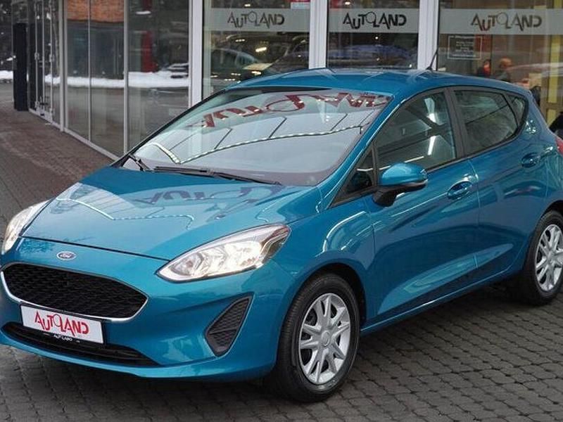 Gebraucht Ford Fiesta Trend 86 PS (63 kW) 2018 Blau Limousine