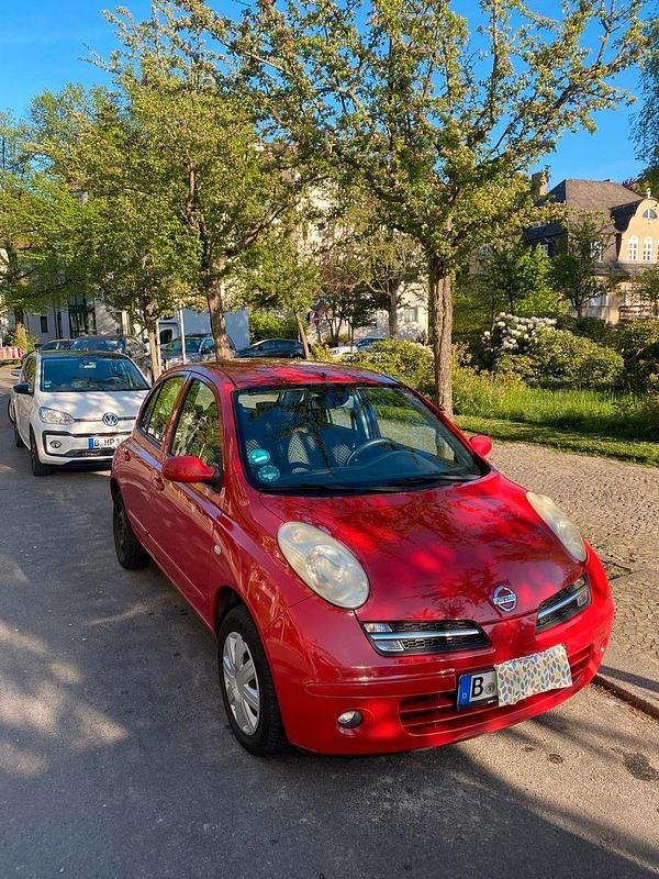 Rot Gebraucht 2005 Nissan Micra Acenta Kleinwagen | 2.950 € (Fairer Preis) - Bild 1/4