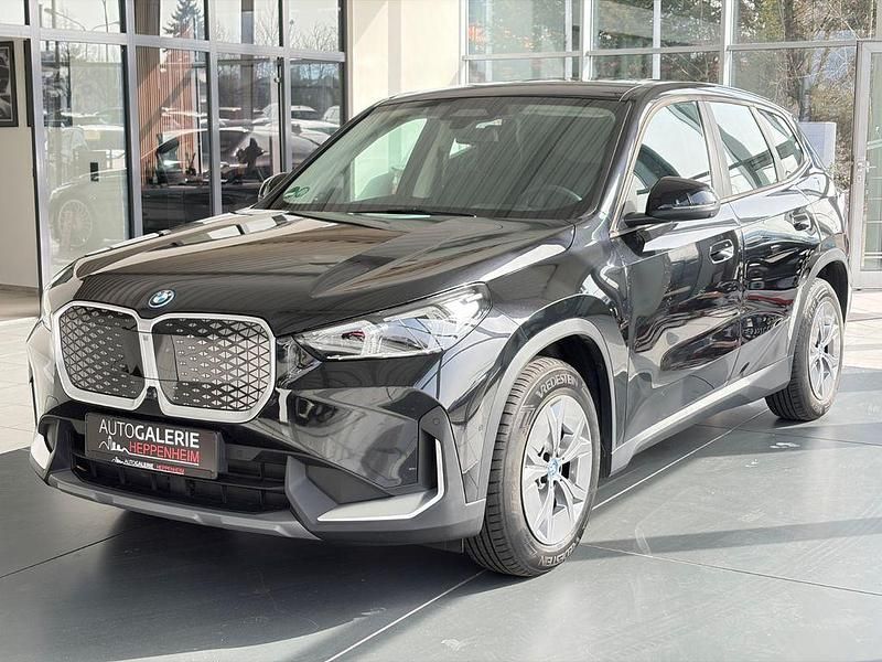 Gebraucht BMW iX1 150 kW (204 PS) 2024 Schwarz SUV