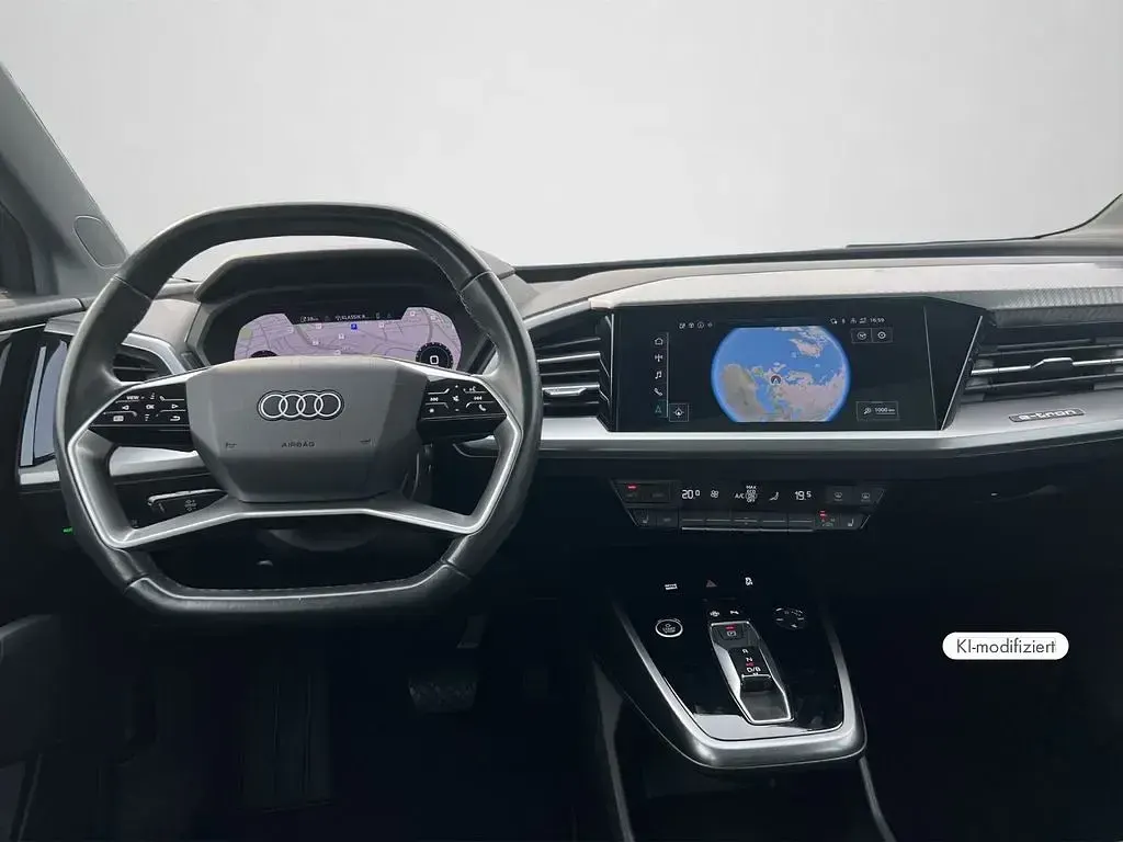 Gebraucht Audi Q4 Sportback e-tron Sport 125 kW (170 PS) 2021 Kieselgrau SUV
