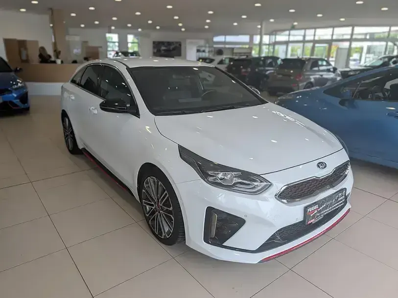 Gebraucht Kia ProCeed GT 204 PS (150 kW) 2020 Weiß Kombi