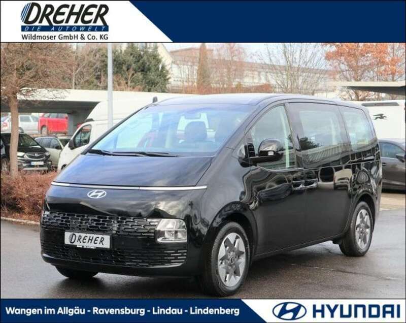 Abyss black Gebraucht 2024 Hyundai Staria Trend Van | 47.390 € - Bild 1/4