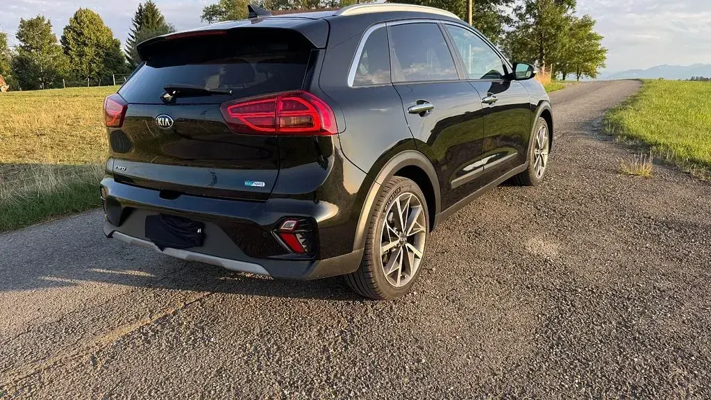 Gebraucht Kia Niro Spirit 141 PS (103 kW) 2021 Schwarz SUV
