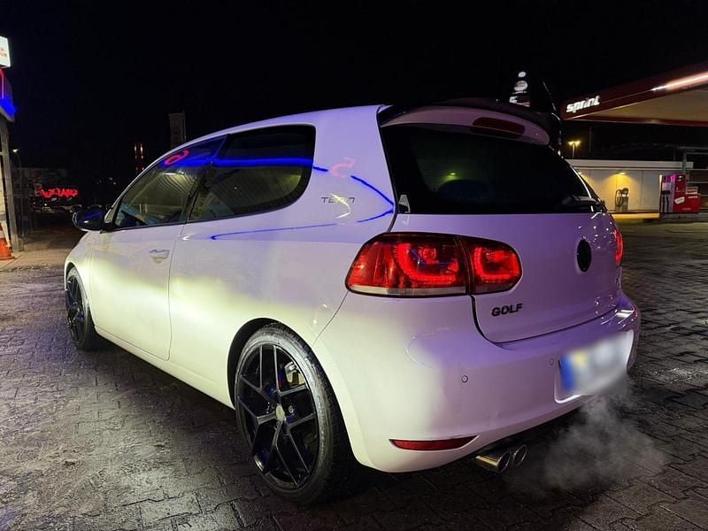 Gebraucht VW Golf VI 160 PS (117 kW) 2010 Weiß Kleinwagen