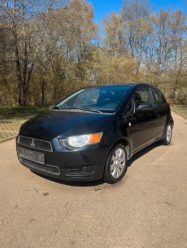Gebraucht Mitsubishi Colt Top 95 PS (69 kW) 2010 Schwarz Kleinwagen