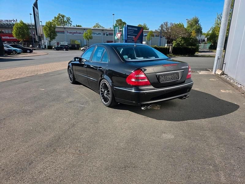 Second-hand Mercedes E200 163 CP (119 kW) 2005 Berlinǎ