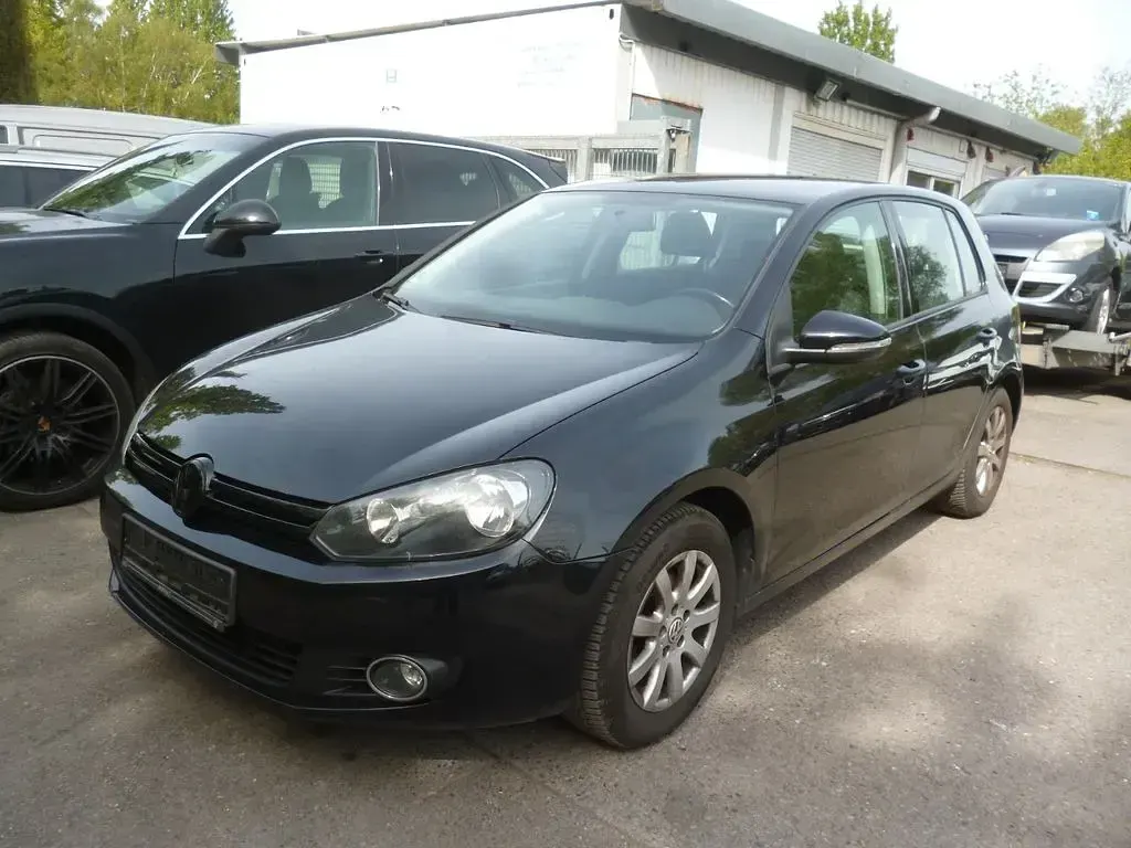 Gebraucht VW Golf VII Trendline 86 PS (63 kW) 2012 Schwarz Limousine