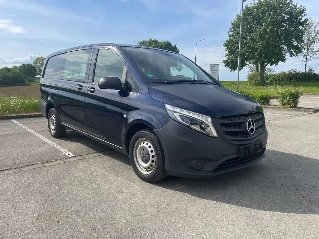 Gebraucht Mercedes Vito 136 PS (100 kW) 2017 Blau Van