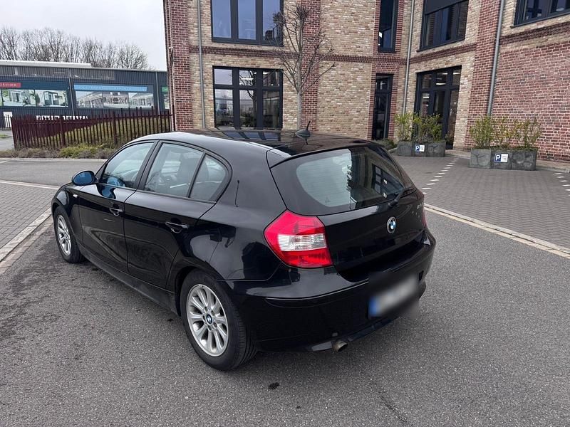 Gebraucht BMW 120 163 PS (119 kW) 2005 Schwarz Kleinwagen