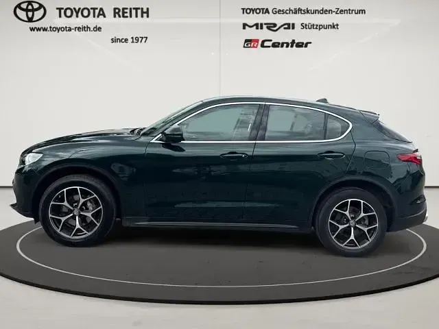 Gebraucht Alfa Romeo Stelvio Lusso 280 PS (205 kW) 2018 Grün SUV