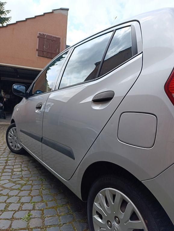 Gebraucht Hyundai i10 Classic 69 PS (50 kW) 2011 Grau Kleinwagen