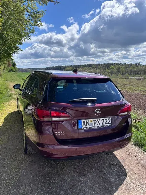 Gebraucht Opel Astra Edition 110 PS (80 kW) 2017 Rot Kombi