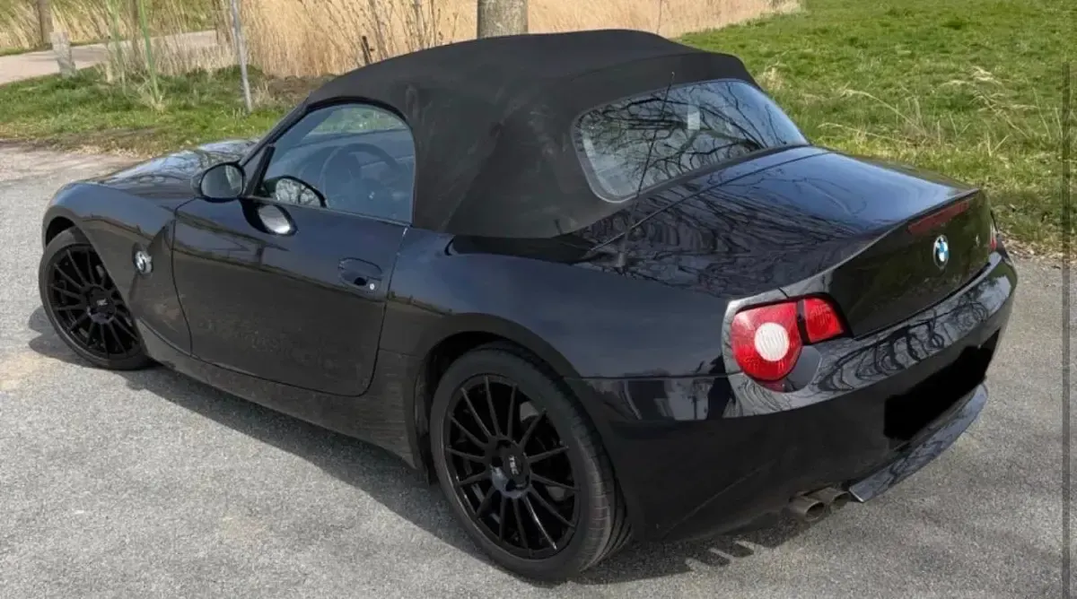 Gebraucht BMW Z4 170 PS (125 kW) 2005 Schwarz Cabrio