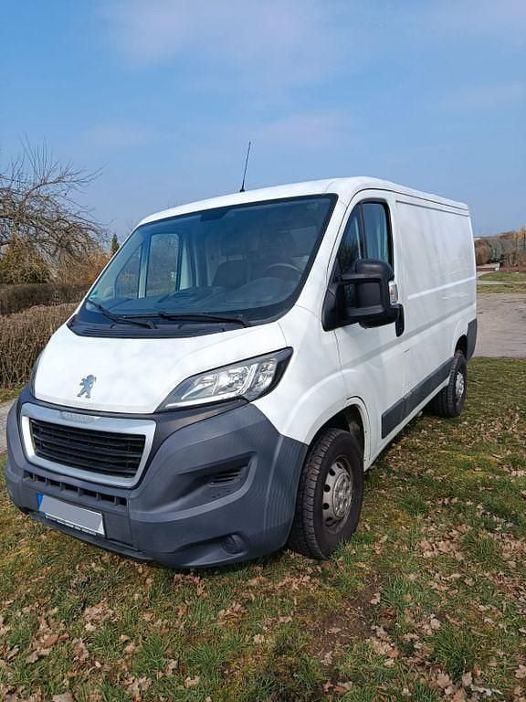 Gebraucht Peugeot Boxer 131 PS (96 kW) 2017 Weiß Van