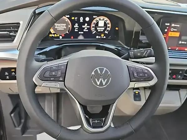 Gebraucht VW Multivan Life 150 PS (110 kW) 2025 Starlight blue metallic Van