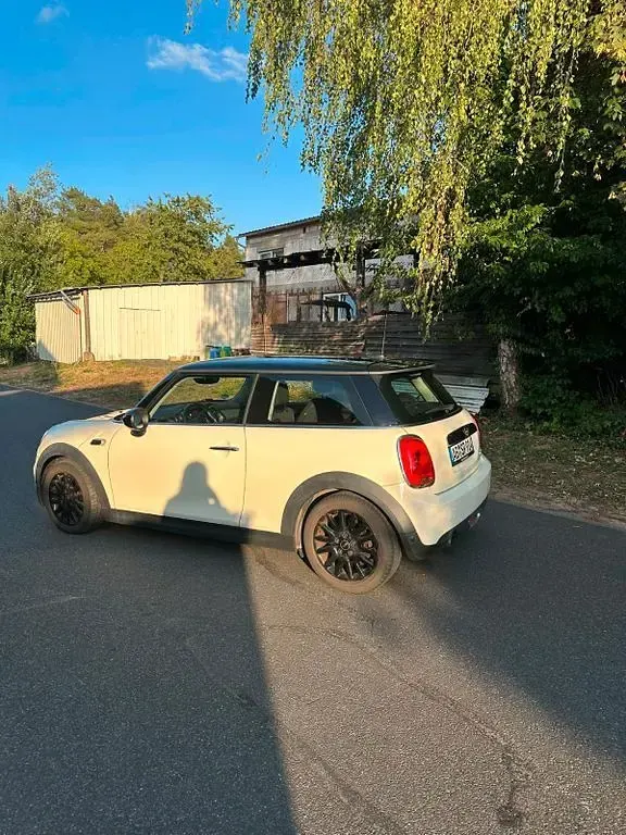 Gebraucht Mini Cooper Chili 136 PS (100 kW) 2014 Weiß Kleinwagen