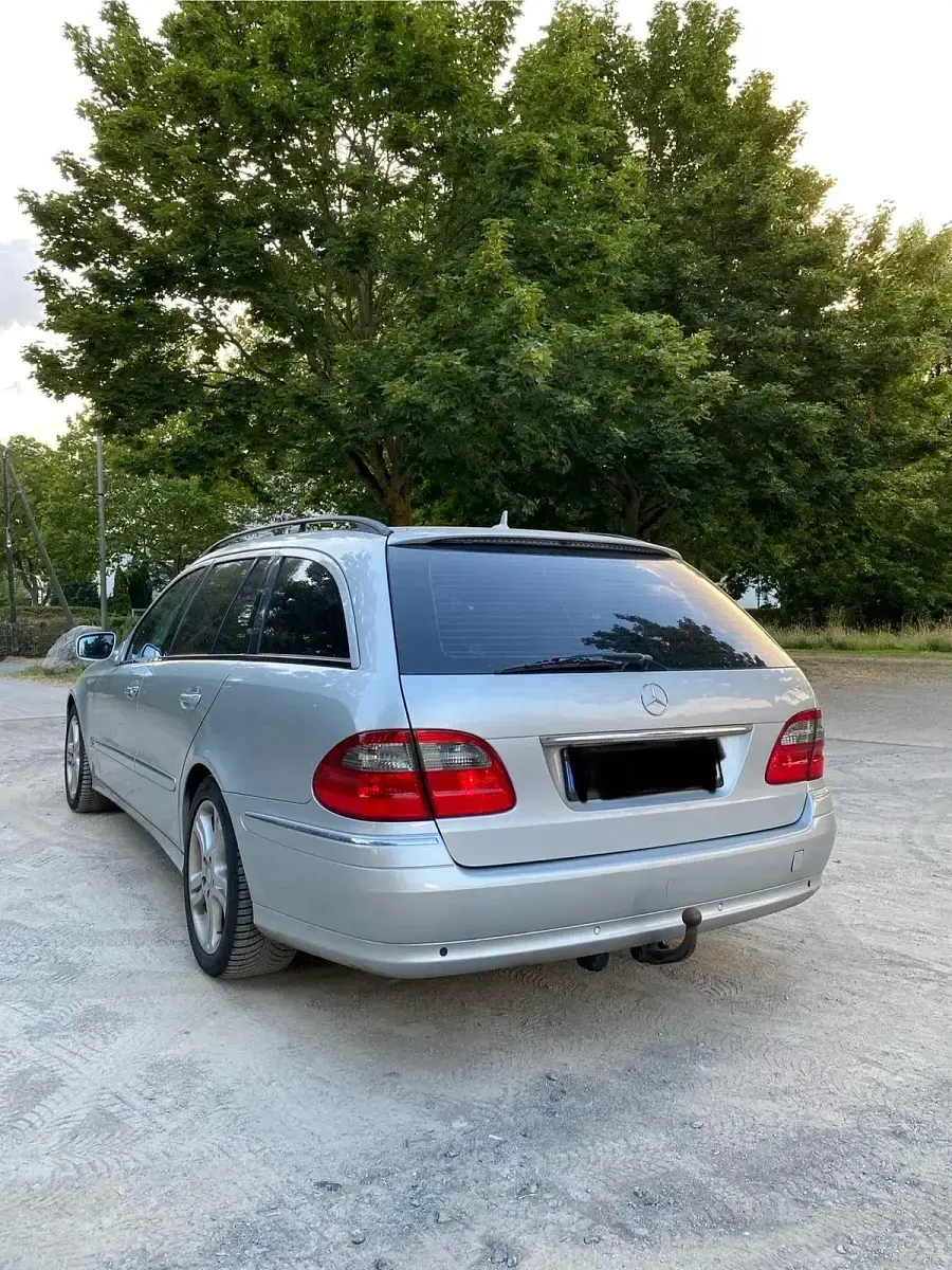 Gebraucht Mercedes E220 Avantgarde 170 PS (125 kW) 2008 Silber Kombi