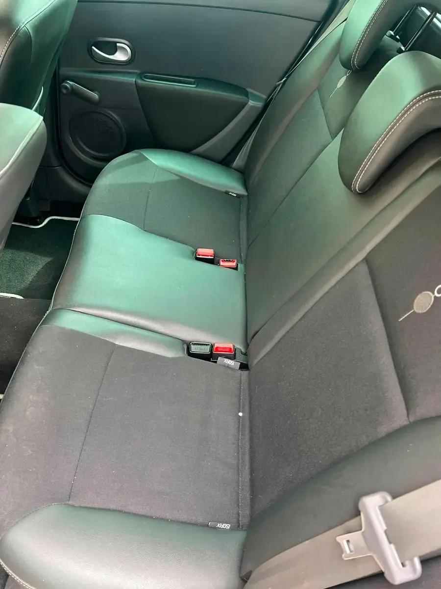 Gebraucht Renault Clio 106 PS (77 kW) 2011 Grau Kombi