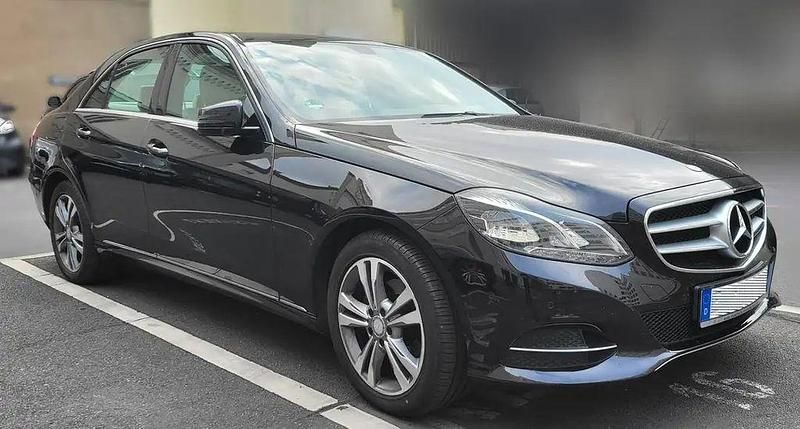 Gebraucht Mercedes E200 Elegance 184 PS (135 kW) 2014 Schwarz Limousine