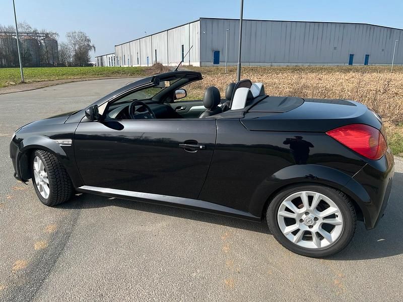 Gebraucht Opel Tigra 90 PS (66 kW) 2006 Schwarz Cabrio