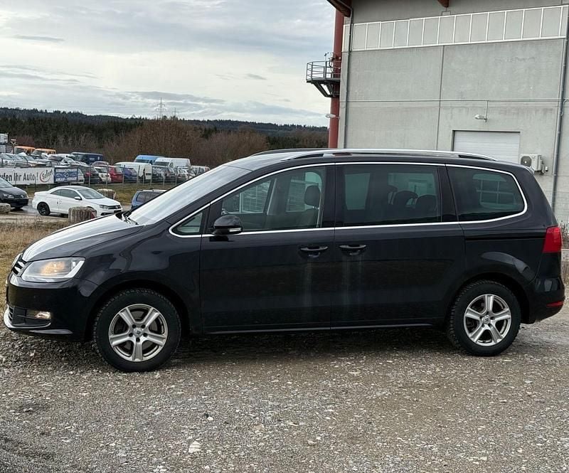 Gebraucht VW Sharan 140 PS (102 kW) 2011 Schwarz Van / Kleinbus