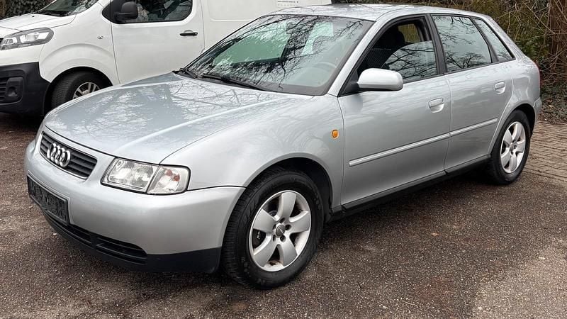 Gebraucht Audi A3 125 PS (91 kW) 1999 Silber Kleinwagen