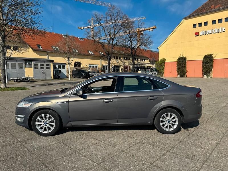 Gebraucht Ford Mondeo 163 PS (119 kW) 2013 Limousine