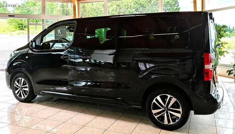 Schwarz perla nera Gebraucht 2020 Peugeot Traveller Allure Van / Kleinbus | 35.000 € (Guter Preis) - Bild 1/4