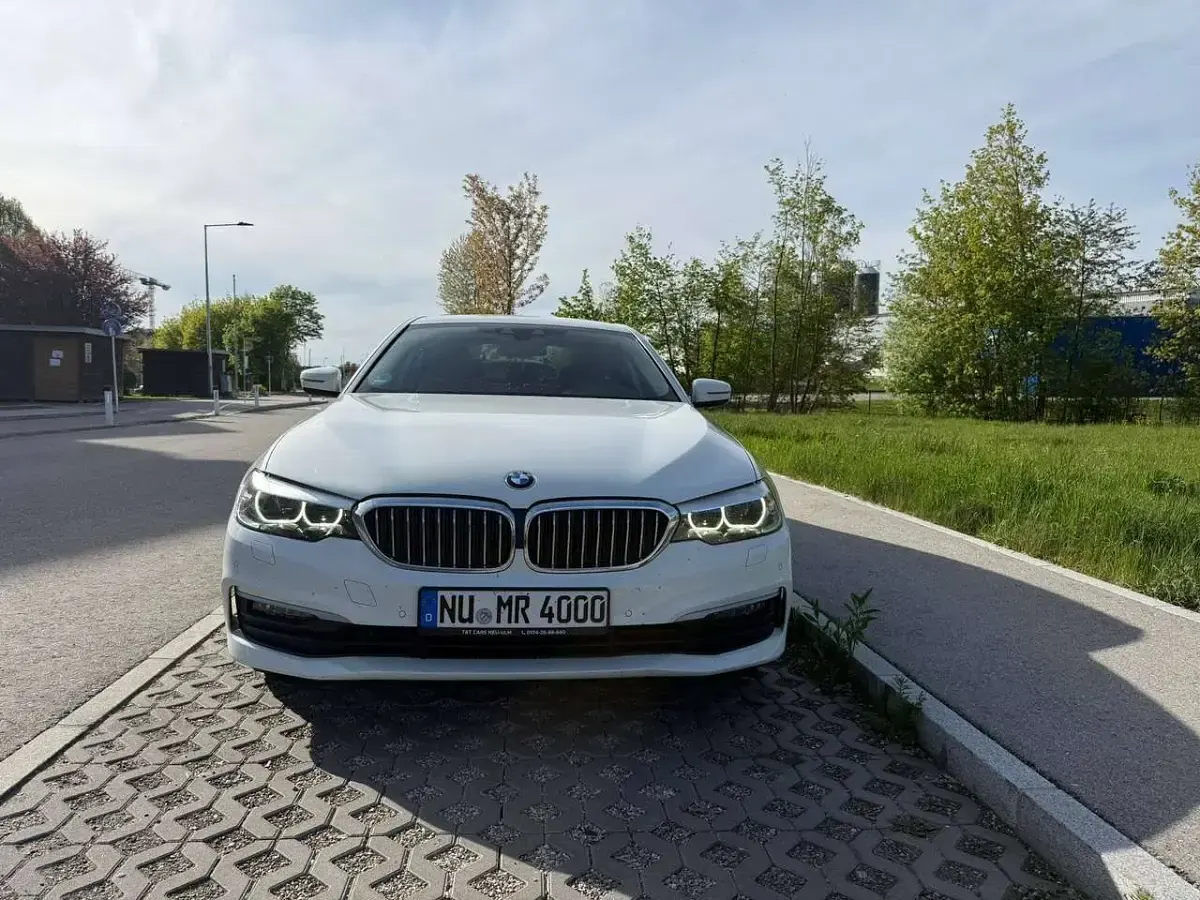 Gebraucht BMW 520 190 PS (139 kW) 2018 Alpinweiss iii Limousine