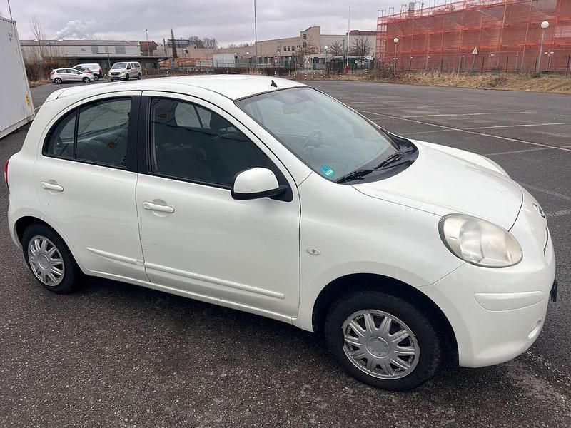 Gebraucht Nissan Micra Acenta 80 PS (58 kW) 2012 Weiß Kleinwagen