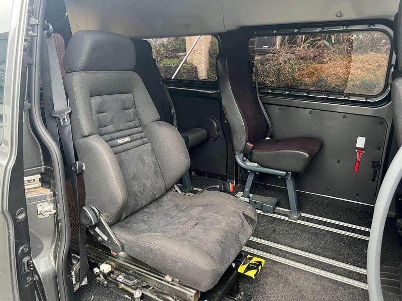Second-hand Ford Transit Custom 101 CP (74 kW) 2016 Gri Monovolum