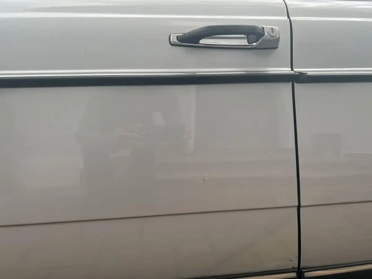 Gebraucht Mercedes 230 136 PS (100 kW) 1983 Silber Kombi