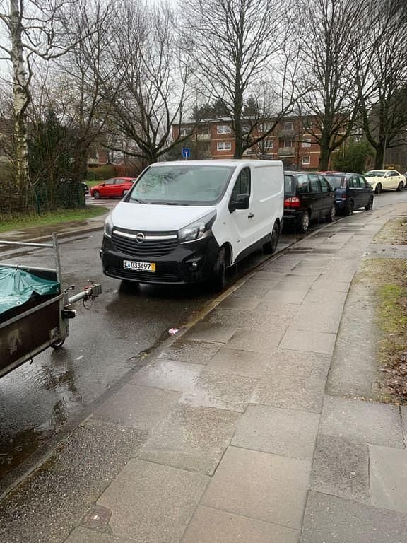 Weiß Gebraucht 2014 Opel Vivaro Van | 7.300 € (Fairer Preis) - Bild 1/3