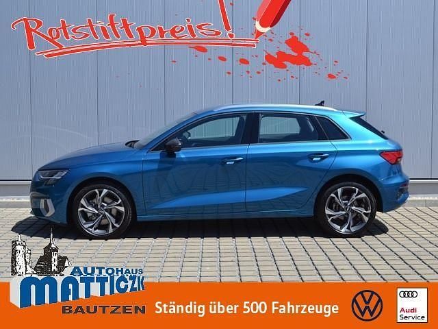 Blau Gebraucht 2021 Audi A3 Sportback Ambiente Limousine | 28.289 € (Etwas zu teuer) - Bild 1/4