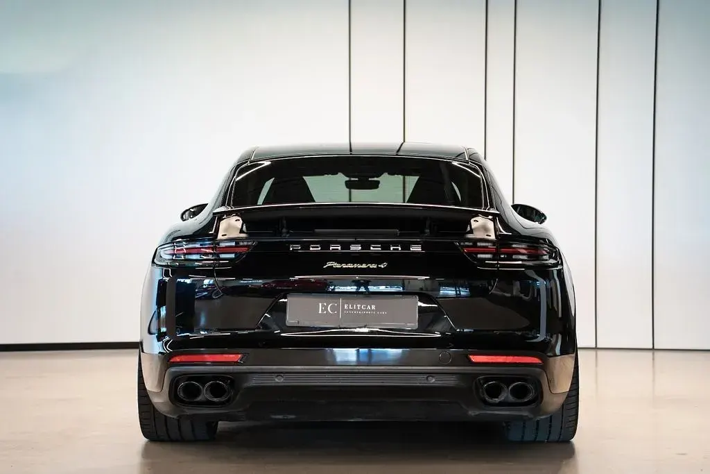 Gebraucht Porsche Panamera 4 462 PS (339 kW) 2017 Schwarz Kleinwagen