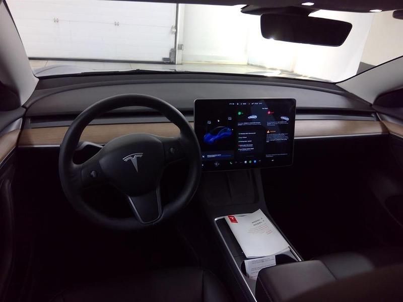Brugt Tesla Model 3 Standard Range 225 kW (306 HK) 2021 Blå Sedan