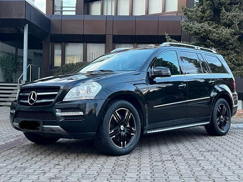 Schwarz Gebraucht 2012 Mercedes GL350 Edition SUV | 19.800 € (Teuer) - Bild 1/4