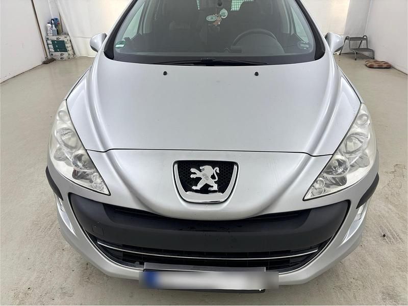 Silber Gebraucht 2009 Peugeot 308 Kombi | 2.500 € (Fairer Preis) - Bild 1/4