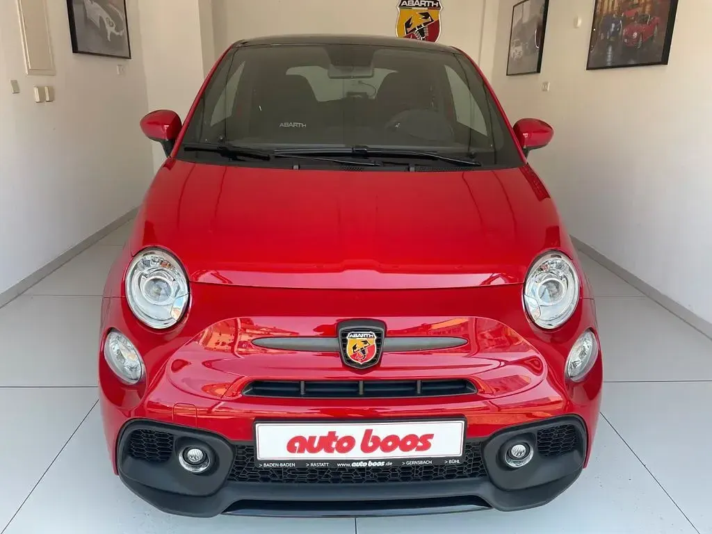 Gebraucht Abarth 695 179 PS (131 kW) 2023 Rot Kleinwagen