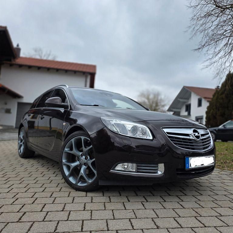 Gebraucht Opel Insignia Innovation 194 PS (142 kW) 2012 Braun Kombi