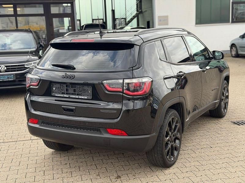 Gebraucht Jeep Compass Longitude 131 PS (96 kW) 2021 Schwarz SUV