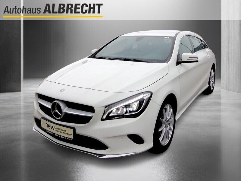 Weiß Gebraucht 2016 Mercedes CLA180 Shooting Brake Urban Kombi | 18.990 € (Fairer Preis) - Bild 1/4