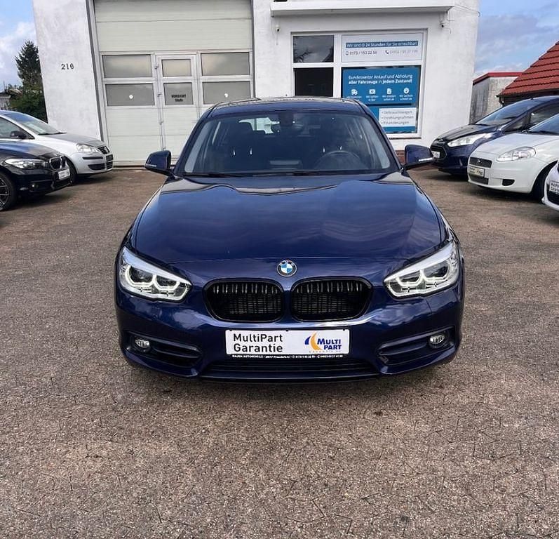 Gebraucht BMW 118 Sport Line 136 PS (100 kW) 2019 Blau Kleinwagen
