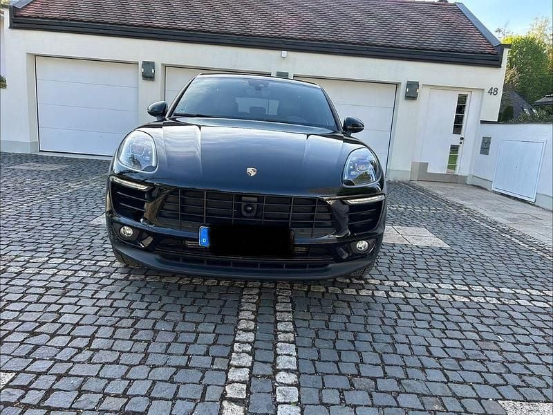 Second-hand Porsche Macan S 258 CP (189 kW) 2017 Negru SUV