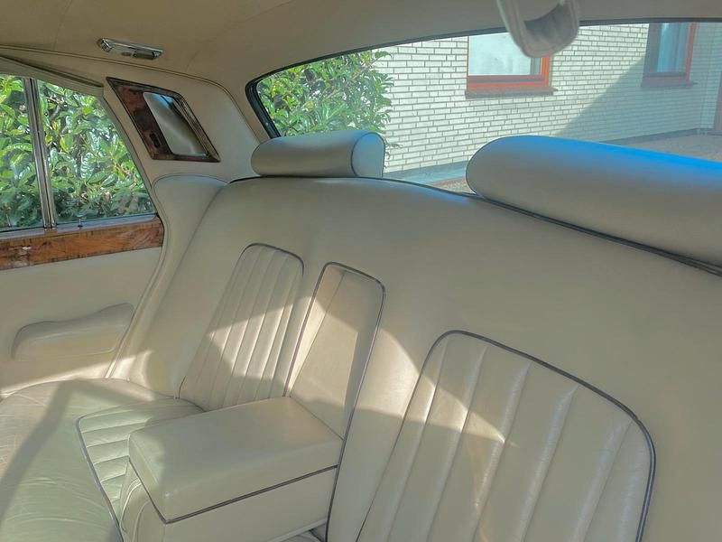 Gebraucht Rolls Royce Silver Shadow 198 PS (145 kW) 1977 Gold Limousine